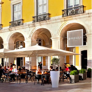 Imagem do produto Restaurante elegante com vista para o Tejo 1