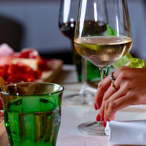 Imagem do produto A elegância conjuga-se com a excelência gastronómica. 8